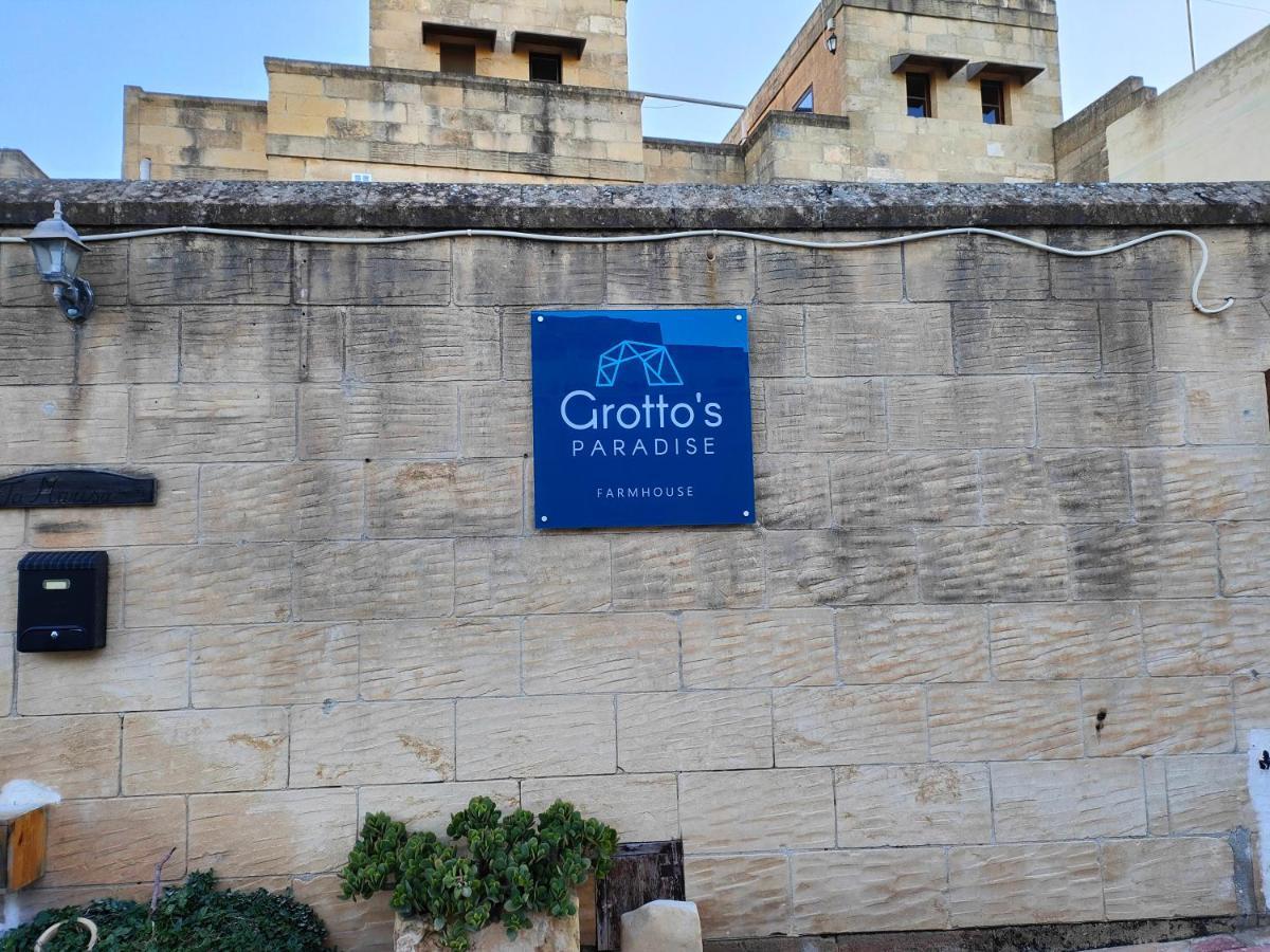 Grotto's Paradise Bed & Breakfast 3*