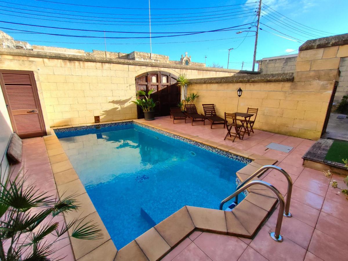 Grotto's Paradise 3* Għarb