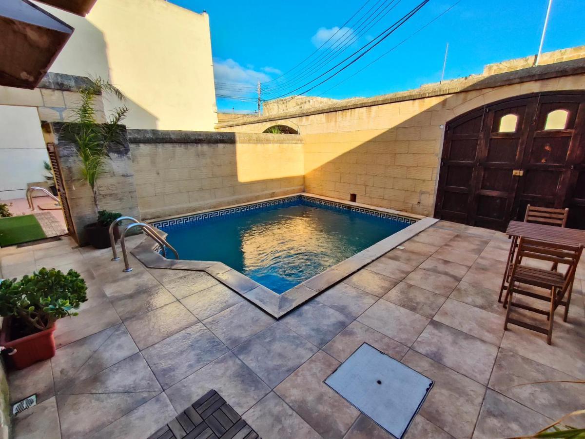 Grotto's Paradise 3*