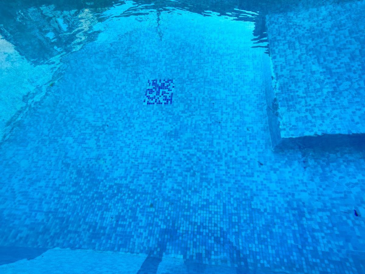 Grotto's Paradise Nocleg ze śniadaniem 3*