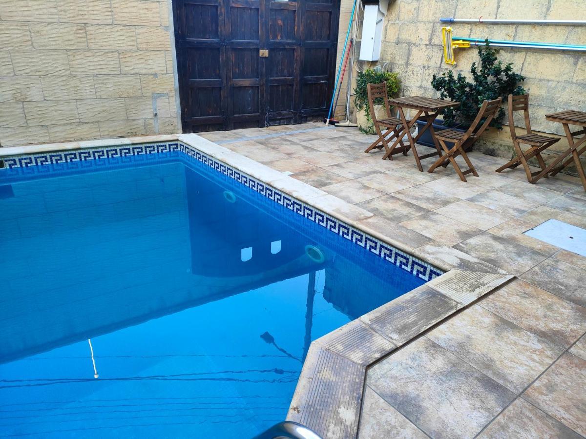 Grotto's Paradise 3*