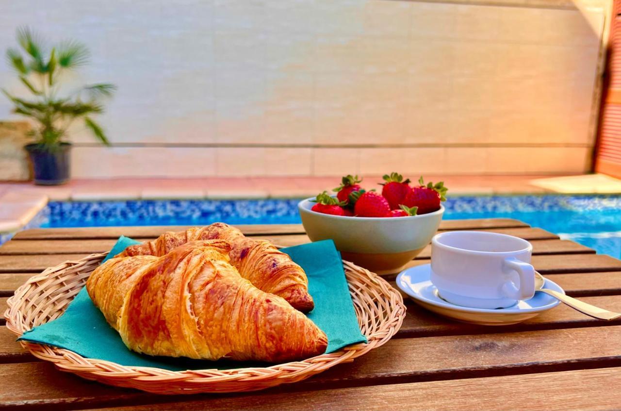Grotto's Paradise Bed & Breakfast Gharb (Gozo)