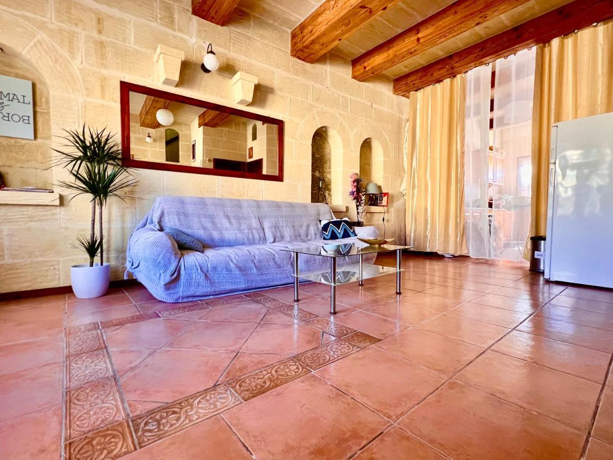 Grotto's Paradise Bed & Breakfast Gharb (Gozo)